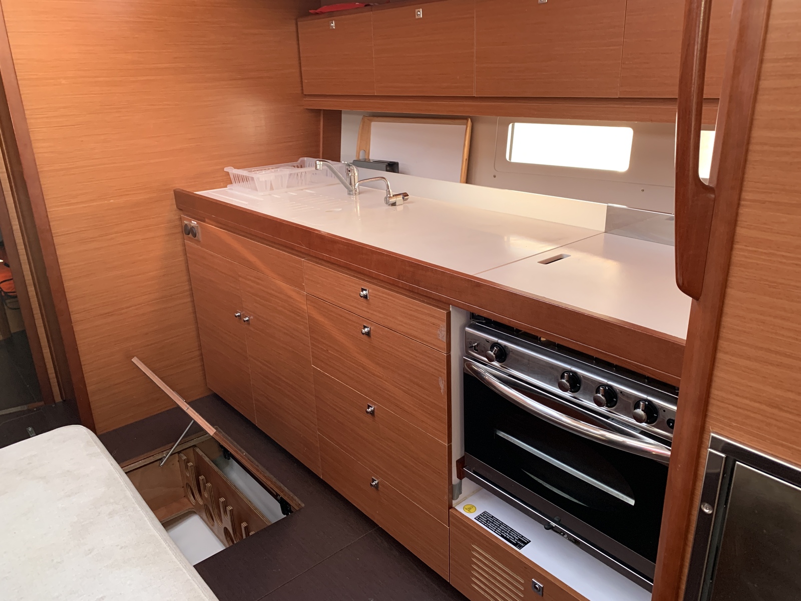 Photo #14 - Dufour 460 Grand Large (5-cab) (Salted Caramel) in Lavrion - 7992