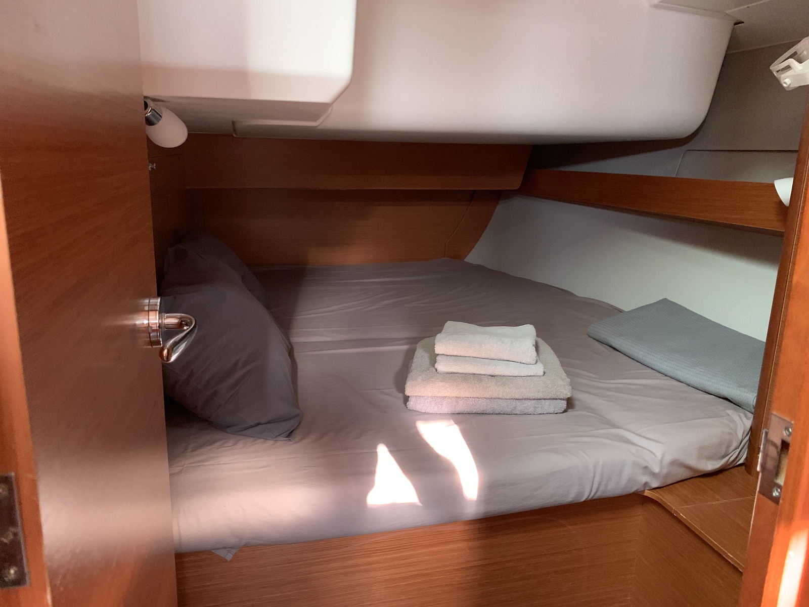 Photo #16 - Dufour 460 Grand Large (5-cab) (Salted Caramel) in Lavrion - 7992