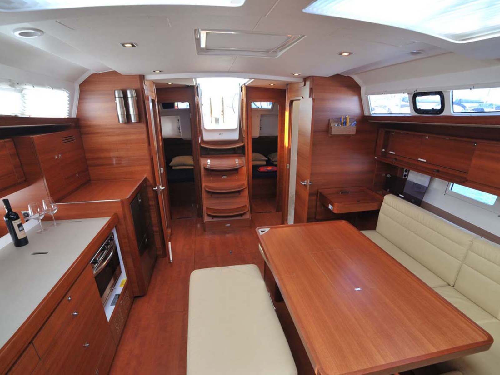 Photo #8 - Dufour 460 Grand Large (4-cab) (Vanilla Sky) in Lavrion - 7994