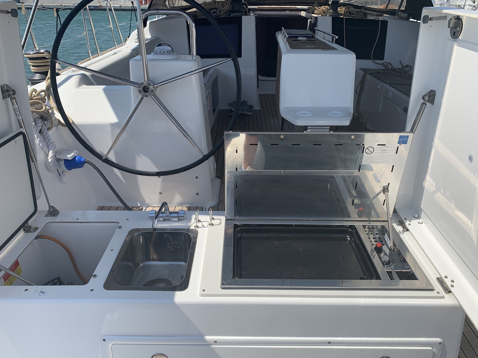 Photo #14 - Dufour 460 Grand Large (5-cab) (Fish N`Chips) in Lavrion - 7991