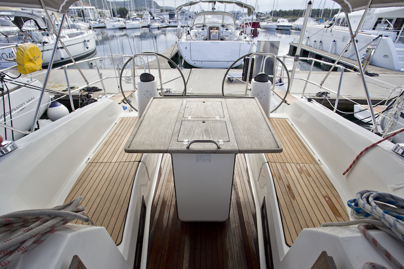 Photo #10 - Bavaria 41 Cruiser (Astros) en Sibenik - 4110