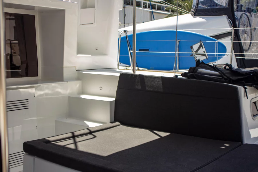 Lagoon 450 F (2018) equipped with generator, A/C ( (MALA MARE)  - 9