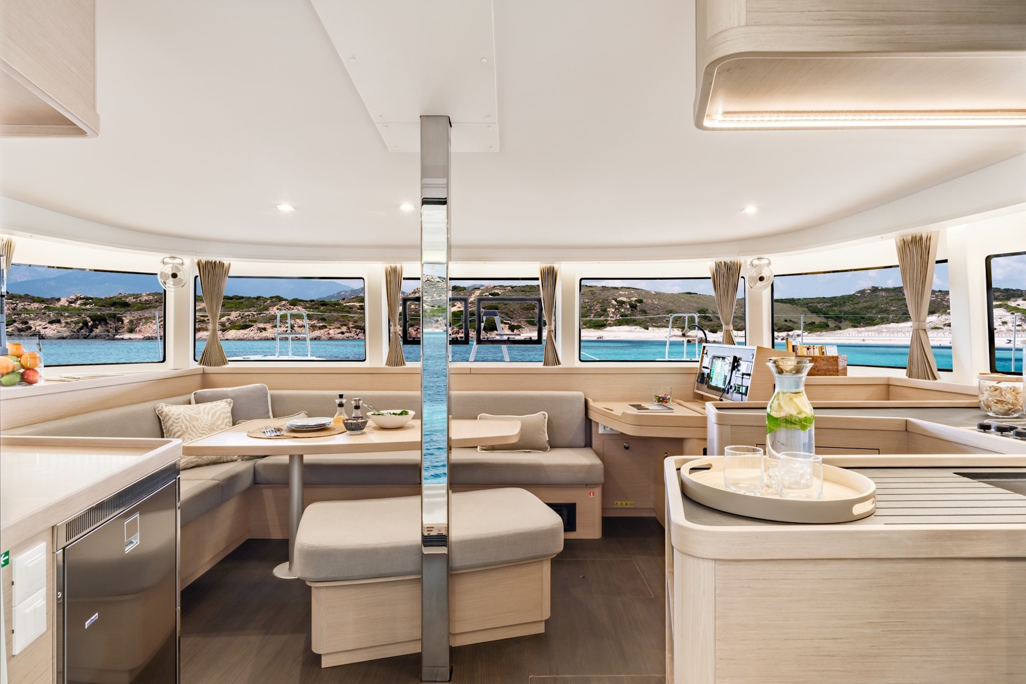 Photo #3 - Lagoon 42 (Pitagora) in Porto Rotondo - 61762