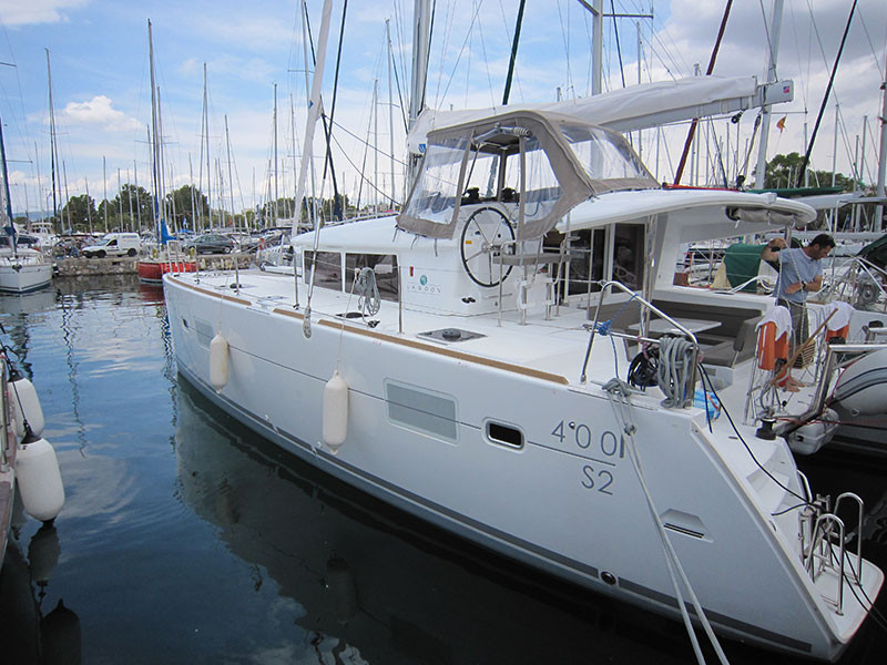 Photo #4 - Lagoon 400 S2 (Emerald Seas) en Athènes - 7619