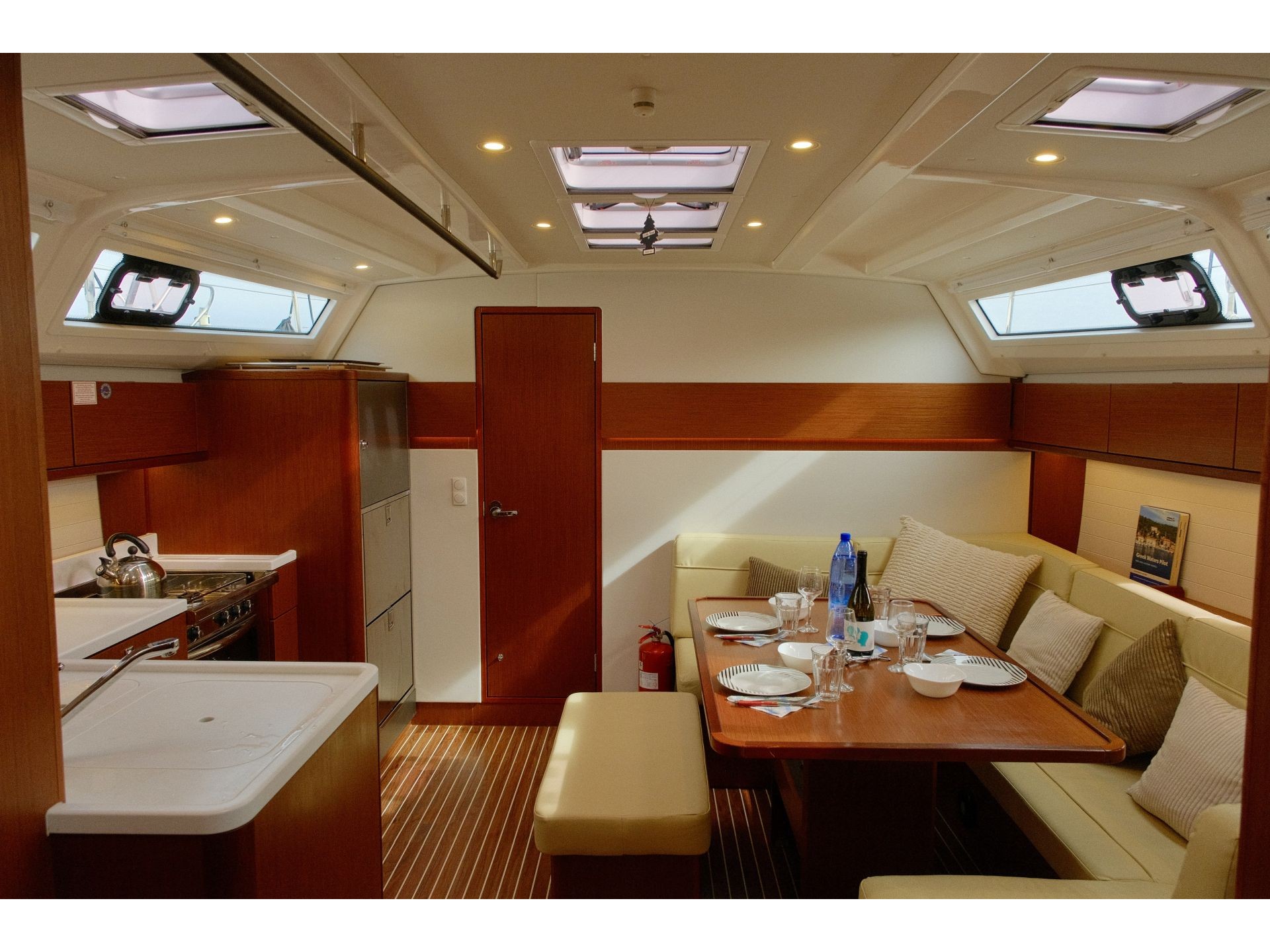 Photo #3 - Bavaria Cruiser 46 Style (Anemoni) in Athen - 7736