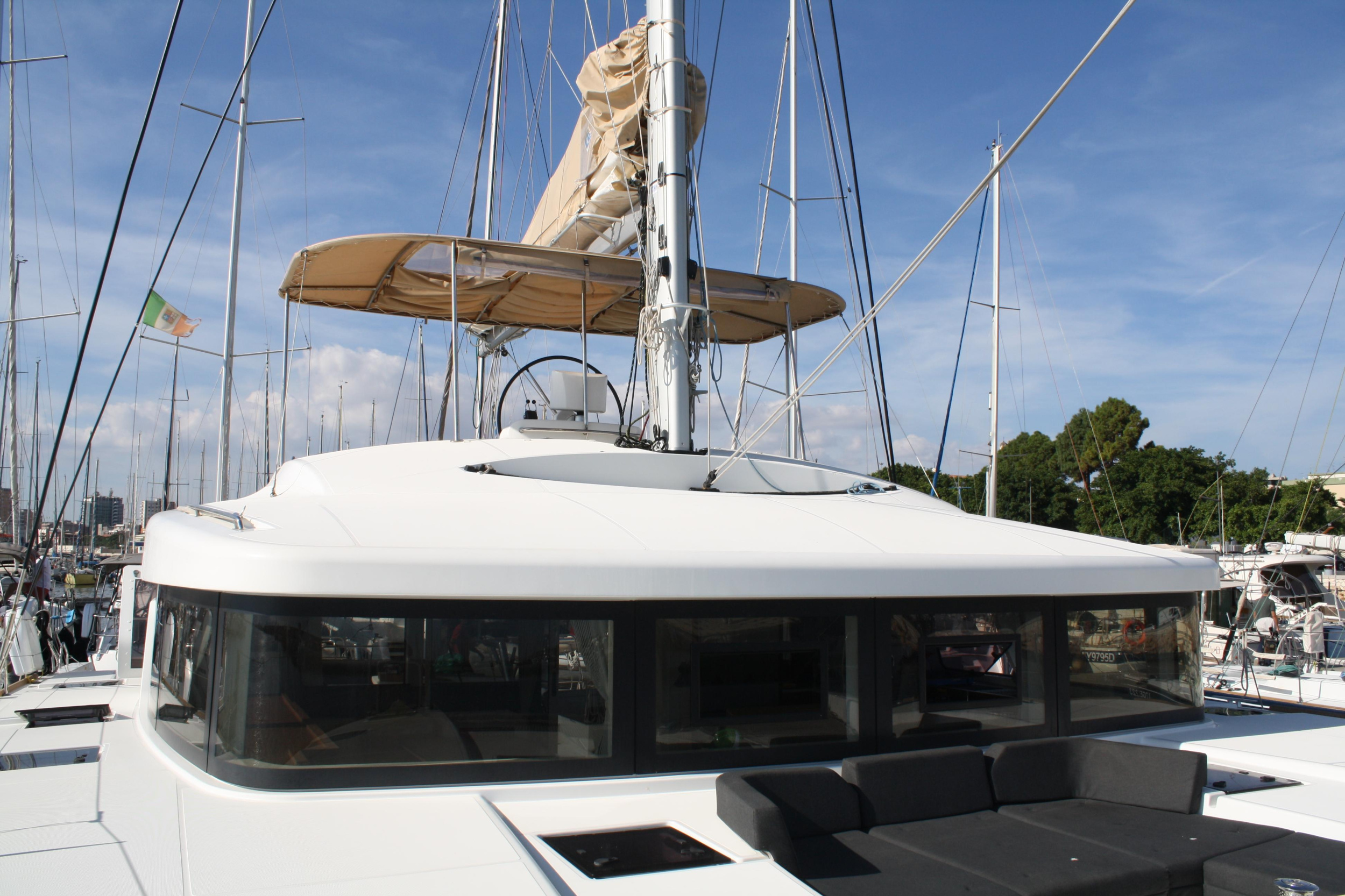 Photo #14 - Lagoon 52F (Cala Luna) in Marina dell'Isola - 4127