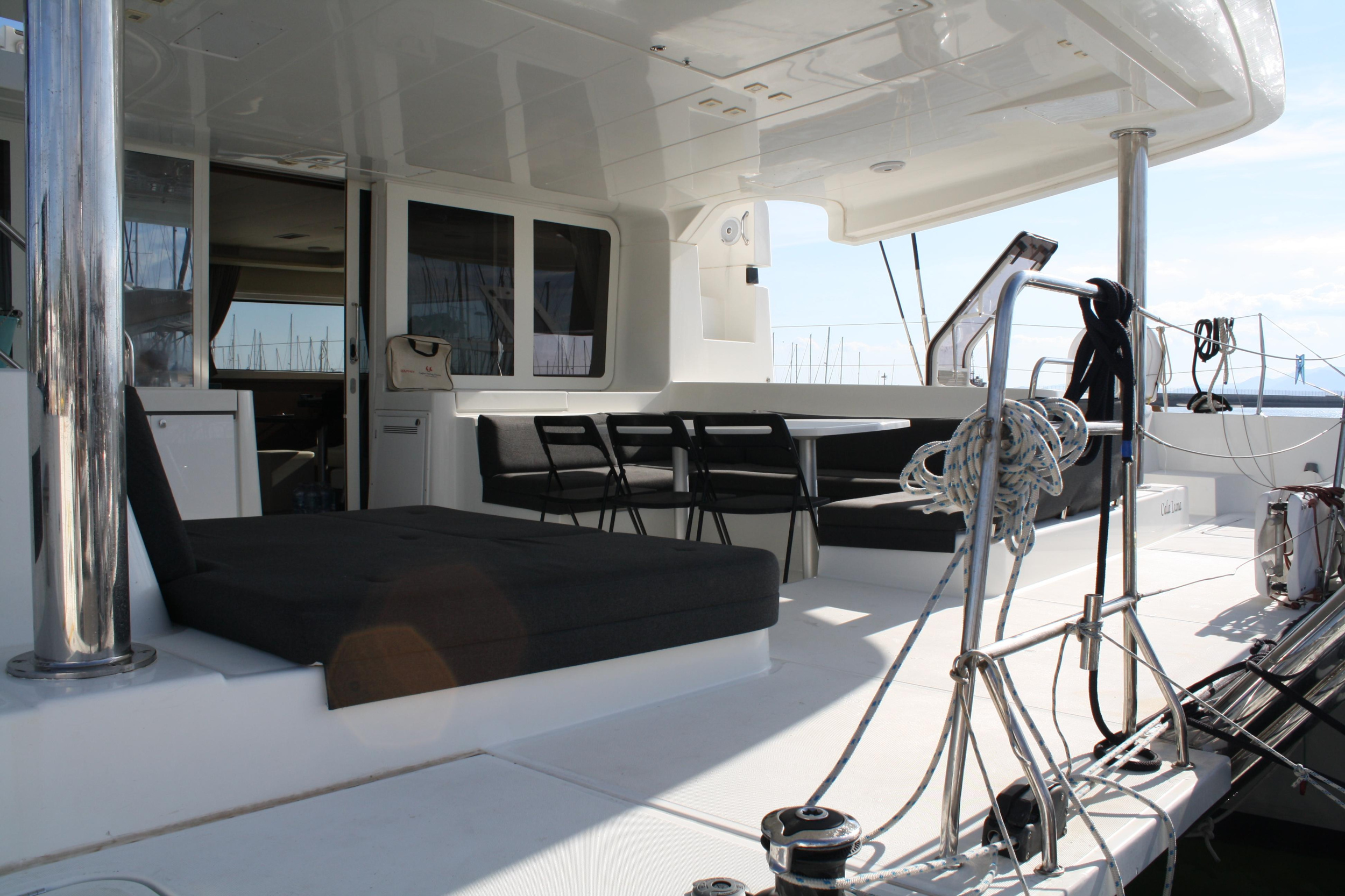 Photo #6 - Lagoon 52F (Cala Luna) in Marina dell'Isola - 4127
