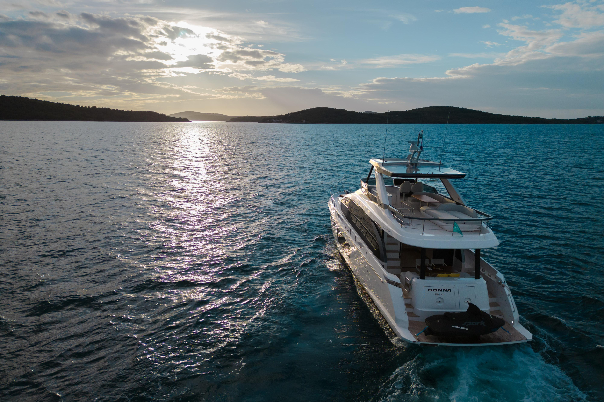 Photo #101 - Azimut 68 Fly (DONNA) in Sibenik - 19644