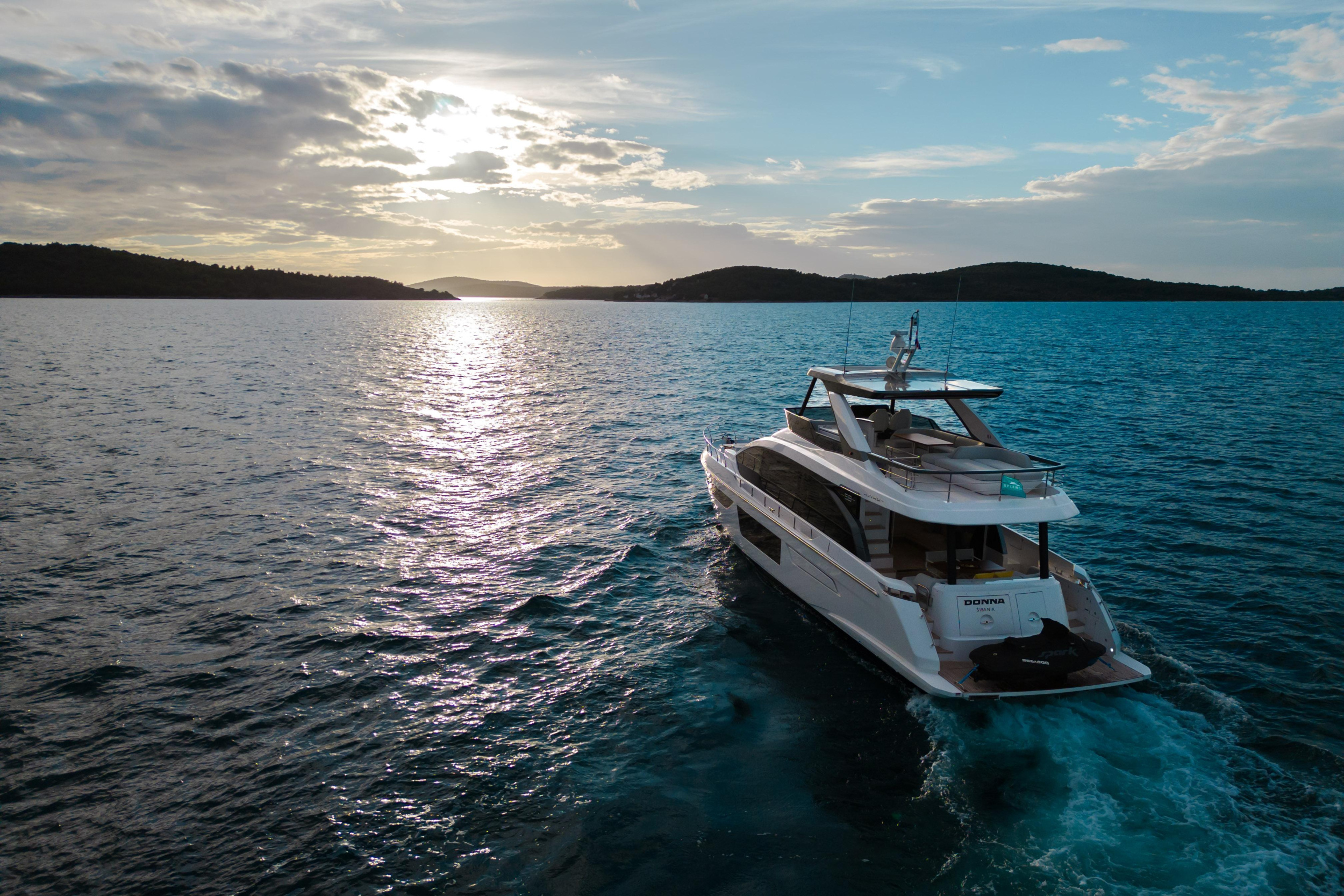 Photo #92 - Azimut 68 Fly (DONNA) in Sibenik - 19644