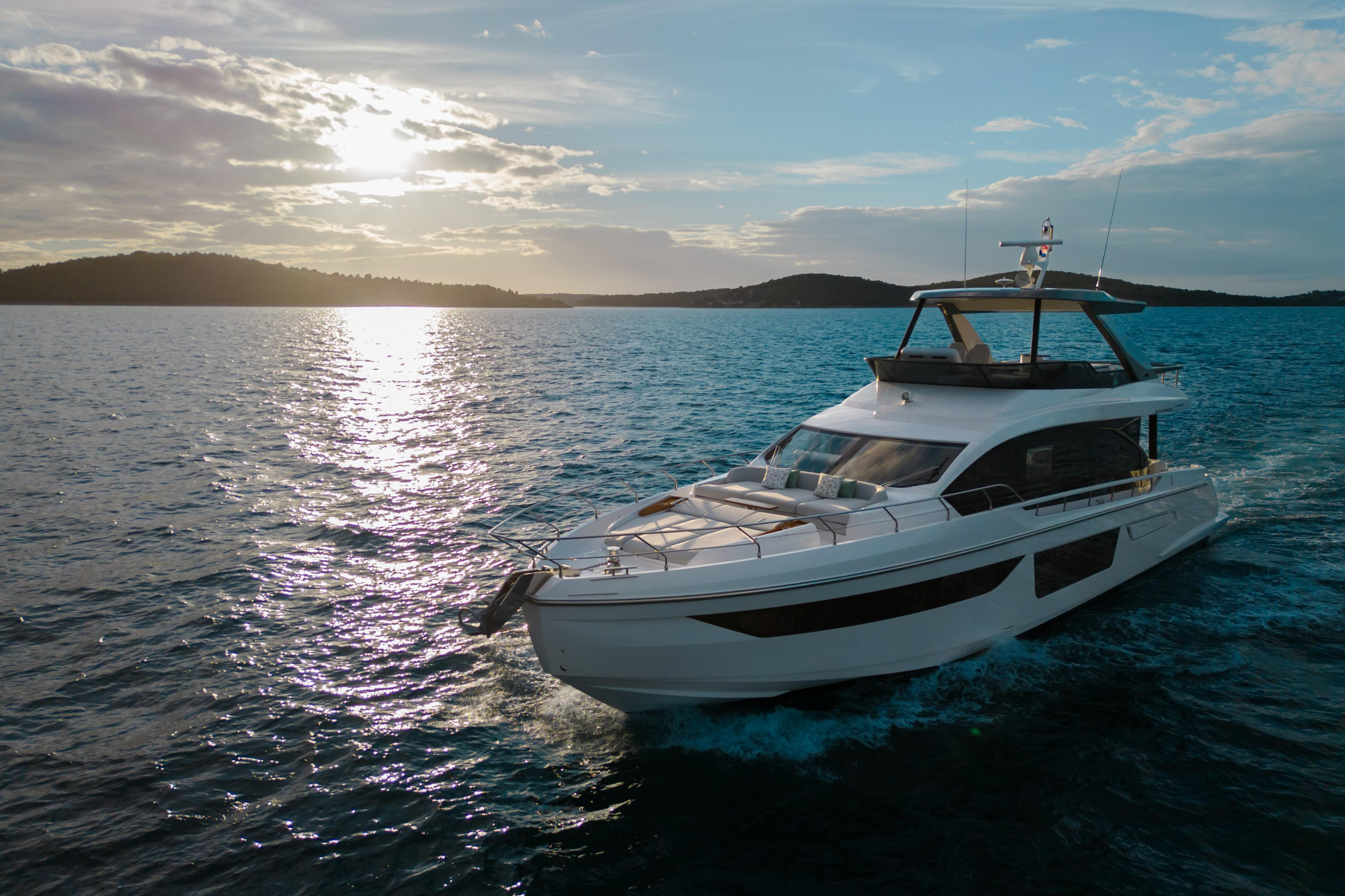 Photo #87 - Azimut 68 Fly (DONNA) in Sibenik - 19644