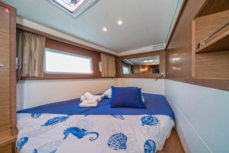 Lagoon 450 Sport LUX equipped with generator, A/C (PRINCESS SOFIA)  - 3