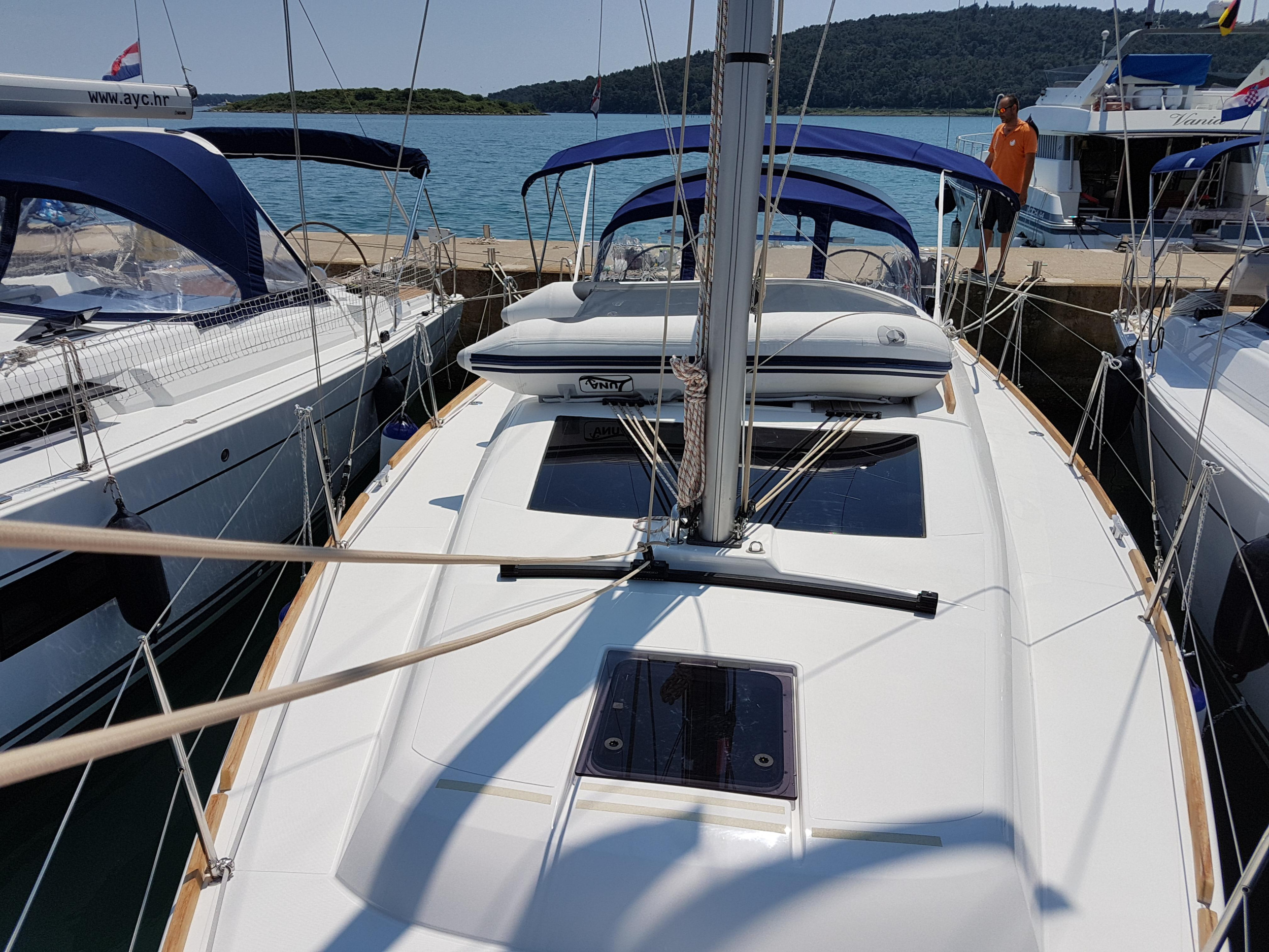 Photo #4 - Dufour 382 Grand Large (Fortuna) in Krk - 5375