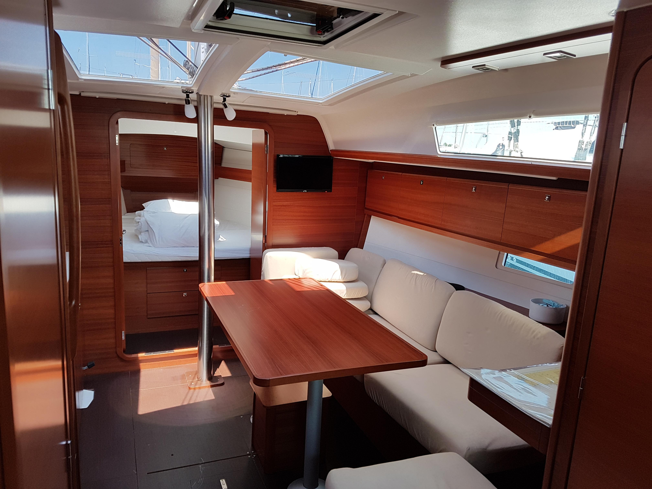 Photo #11 - Dufour 382 Grand Large (Fortuna) in Krk - 5375