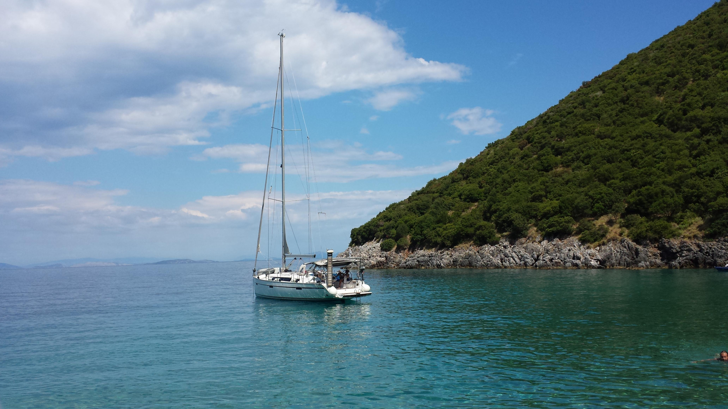 Photo #8 - Bavaria Cruiser 41 (Dionysis) in Athen - 7873