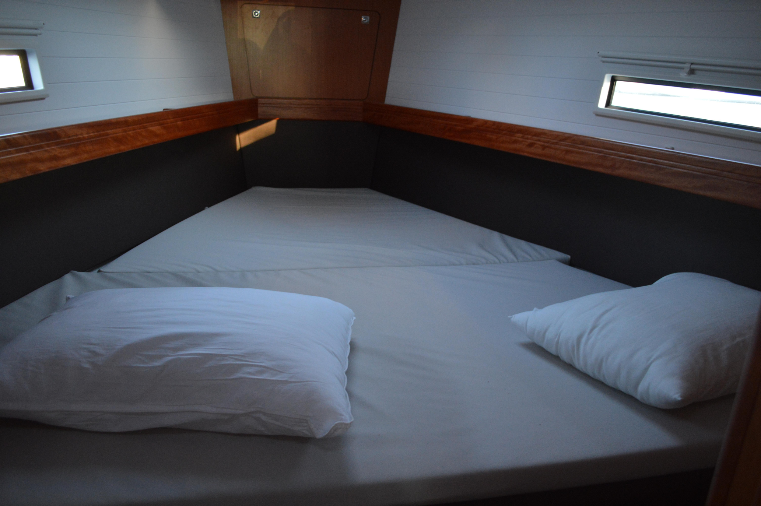 Photo #7 - Bavaria Cruiser 41 (Dionysis) in Athen - 7873