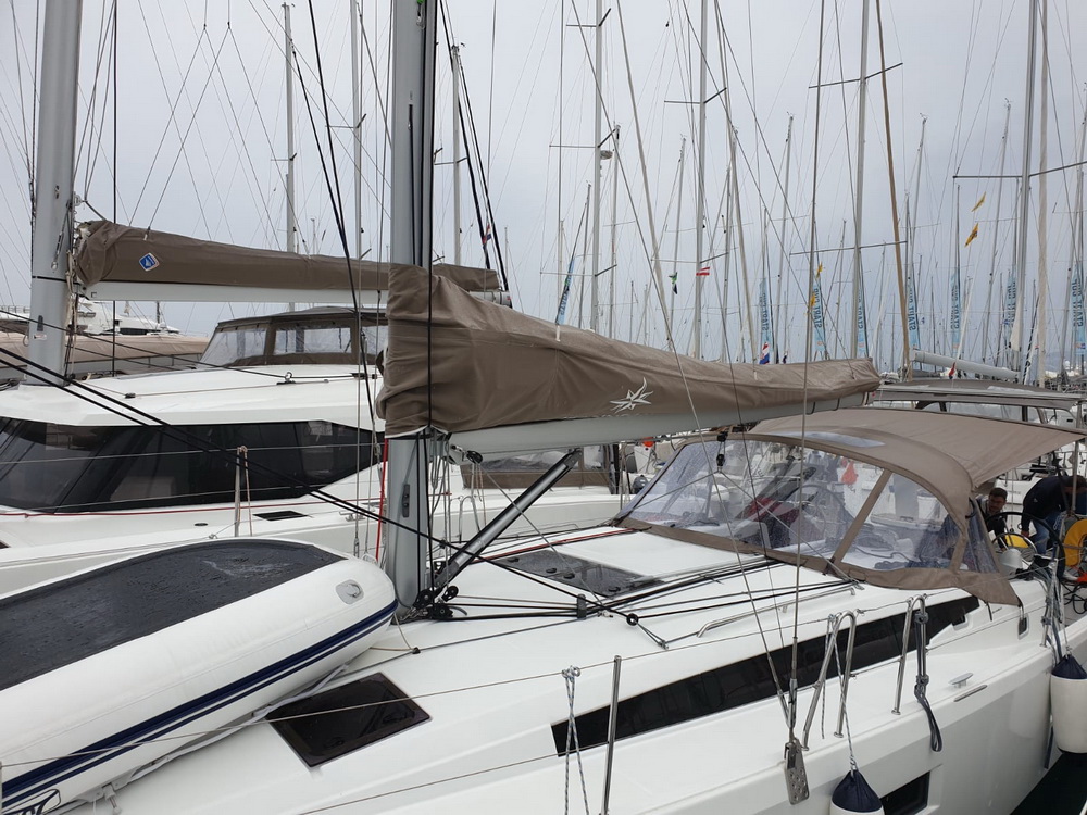 Photo #10 - Sun Odyssey 410 (Jutisa) in Kastela - 3734