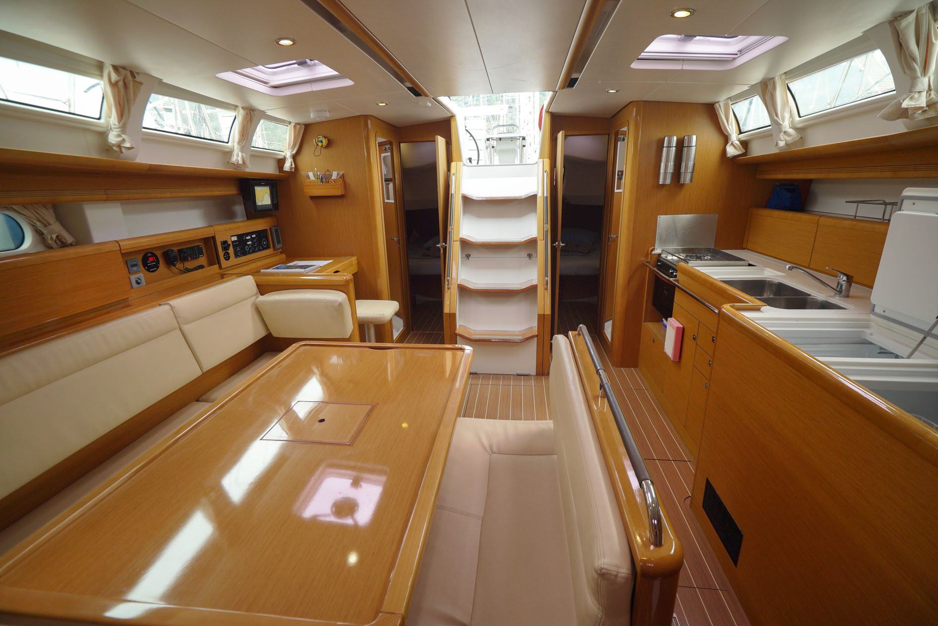 Photo #6 - Sun Odyssey 44 i (Night & Day) in Marmaris - 4319