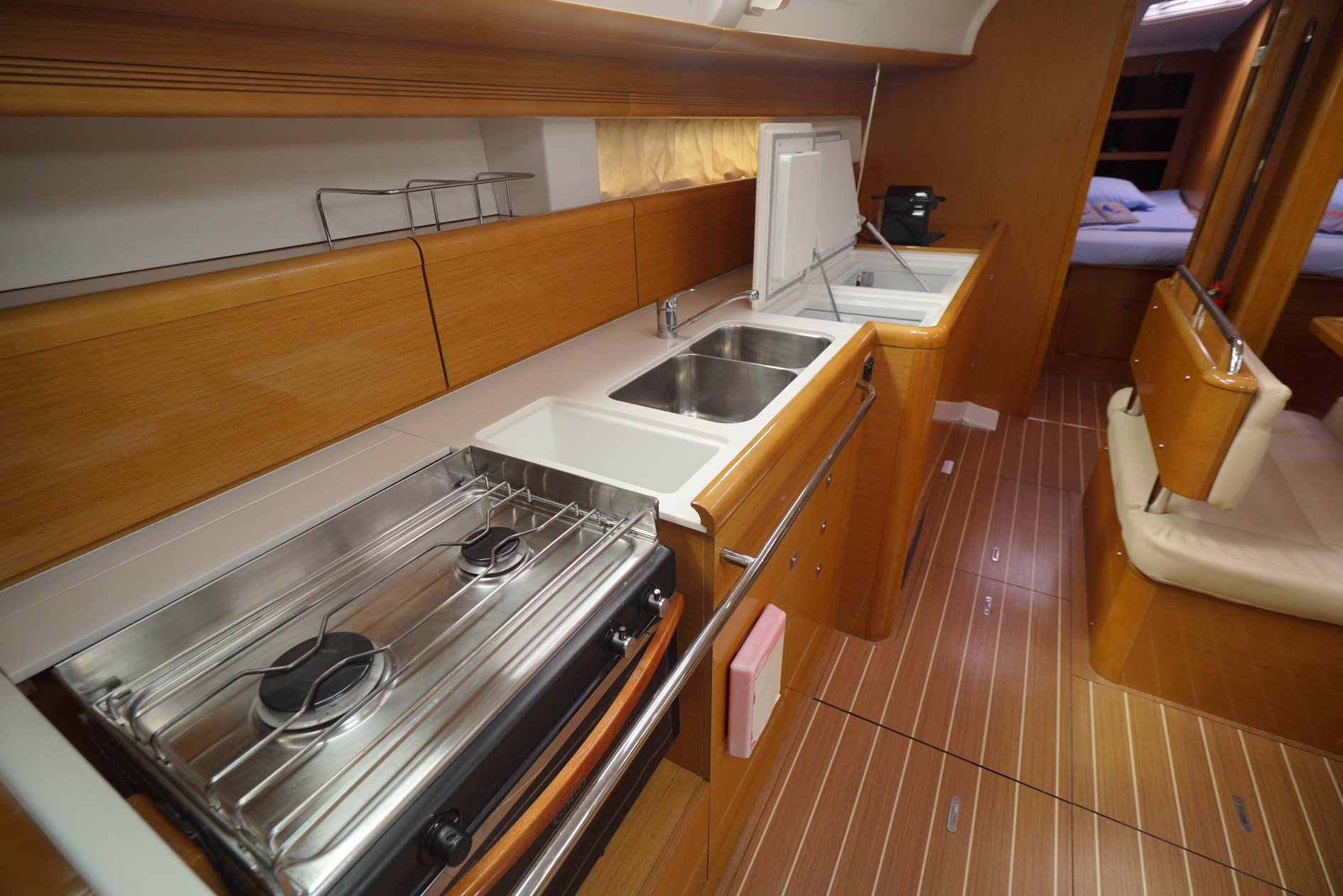Photo #16 - Sun Odyssey 44 i (Night & Day) in Marmaris - 4319