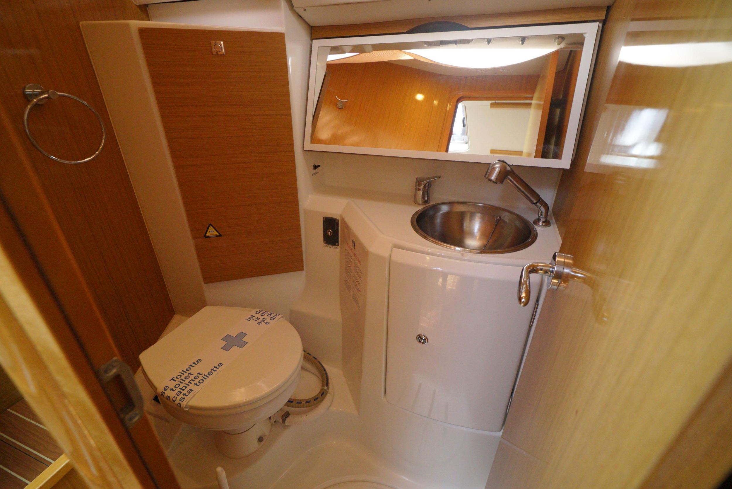 Photo #19 - Sun Odyssey 36i (Primus Navi) in Marmaris - 4297