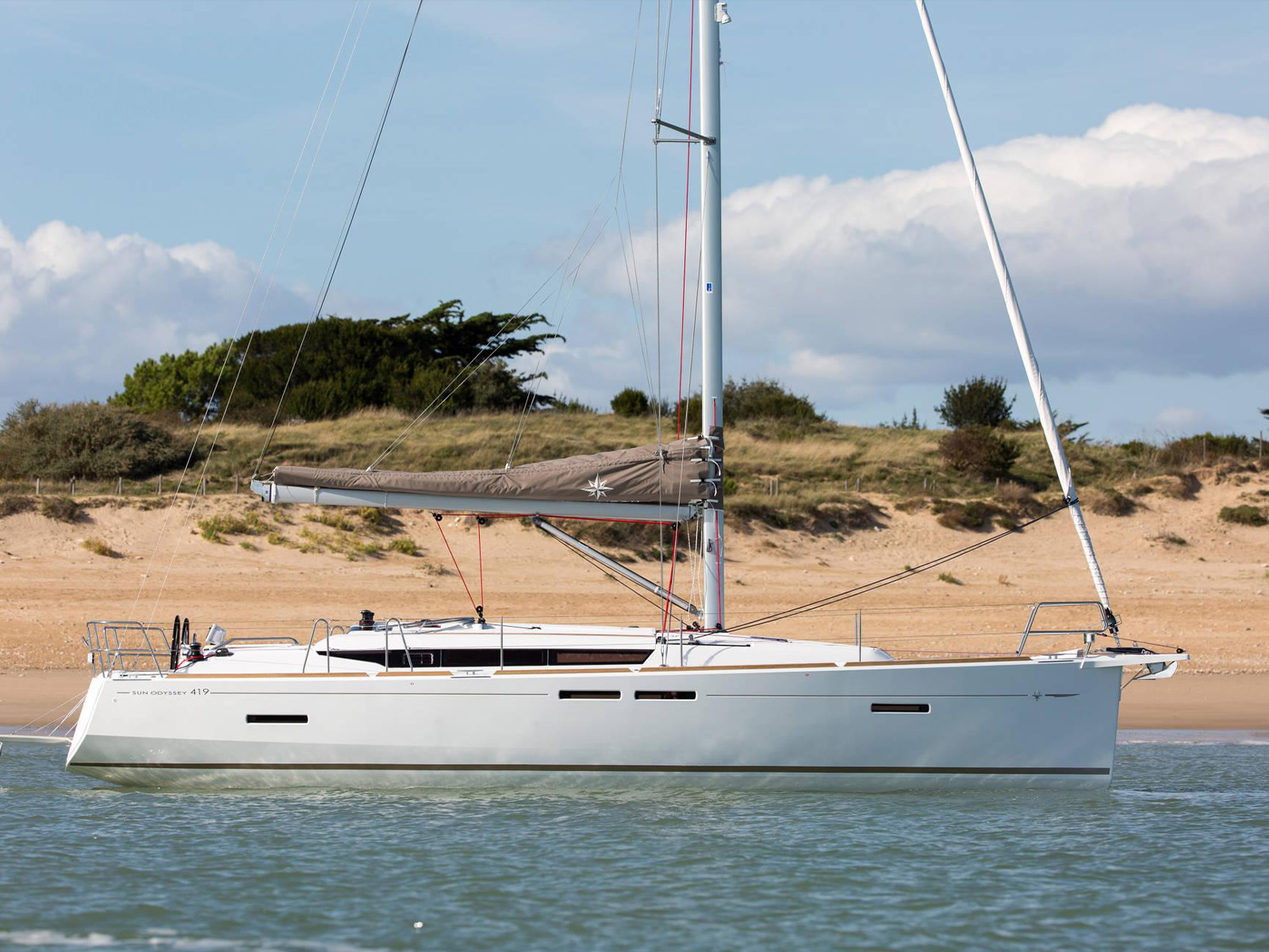 Photo #8 - Sun Odyssey 419 (Kinthia) in Lavrion - 7689