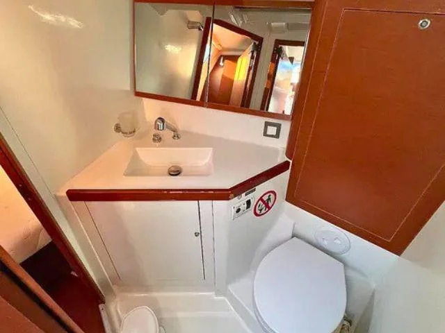 Oceanis 46.1 (Ostria)  - 6