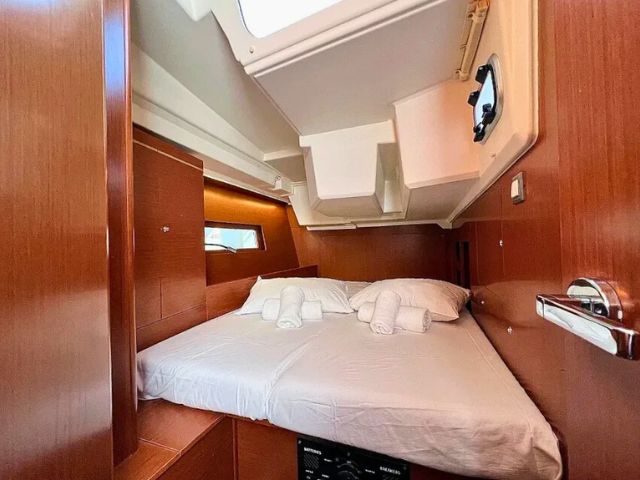 Photo #5 - Oceanis 46.1 (Ostria) in Athen - 13513