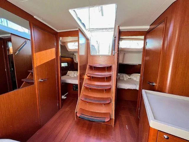Oceanis 46.1 (Ostria)  - 10