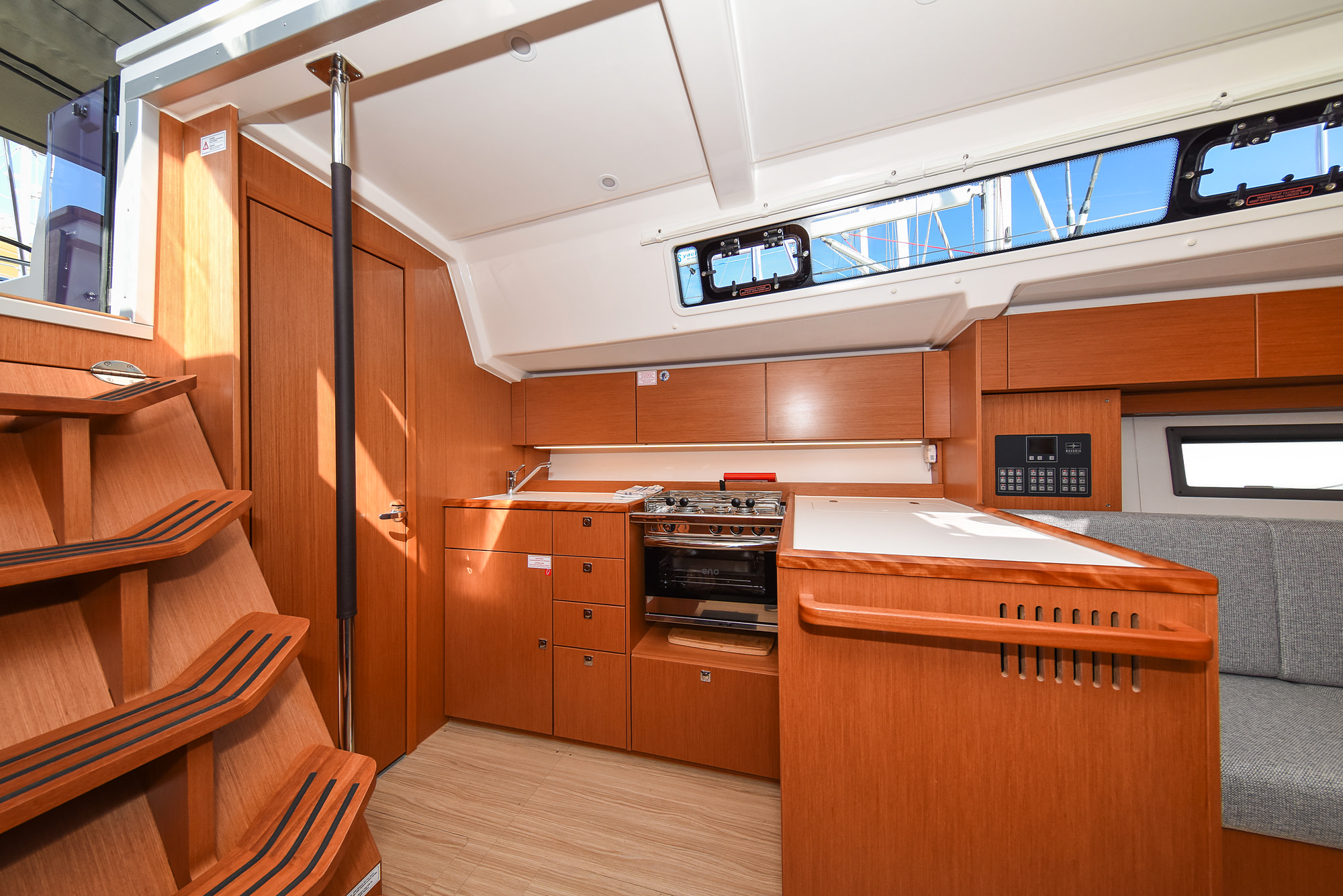 Photo #95 - Bavaria C38 (SEA CLOUD) en Zadar - 18196