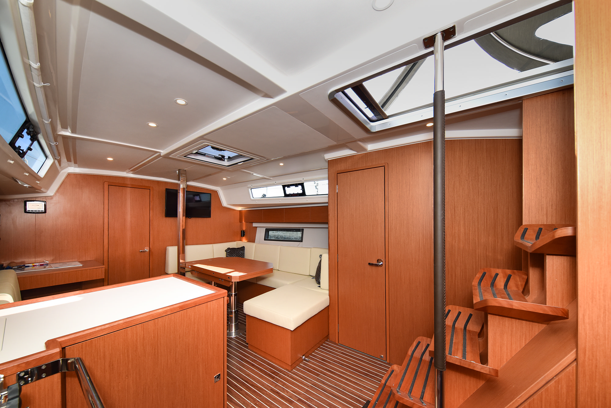 Photo #16 - Bavaria C42 (Dna) en Zadar - 18357
