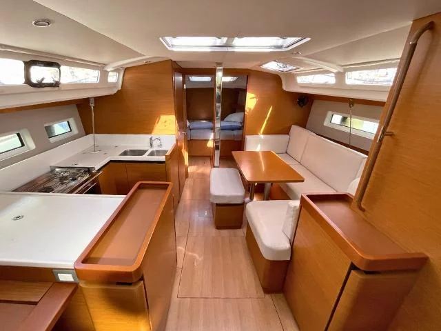Sun Odyssey 440 (Ikalos) Interior image - 2