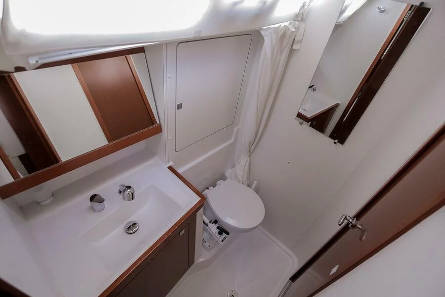 Oceanis 48 (Tinos. Private Charter (8 pax) FULLY CREWED, ALL EXPENSES INCLUDED)  - 8