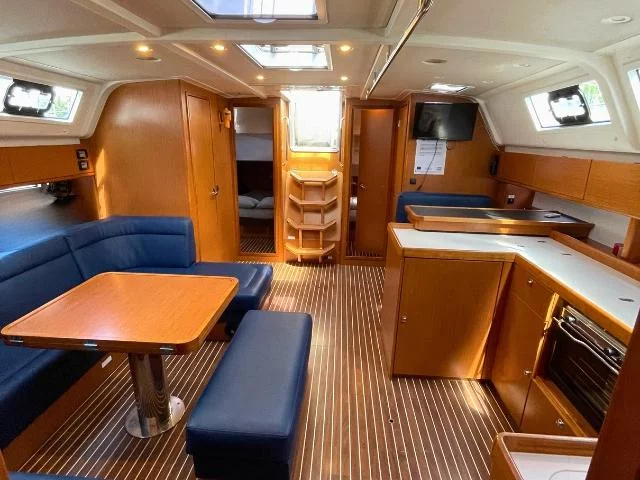 Bavaria Cruiser 51 (Prince Nikolaos) Interior image - 3