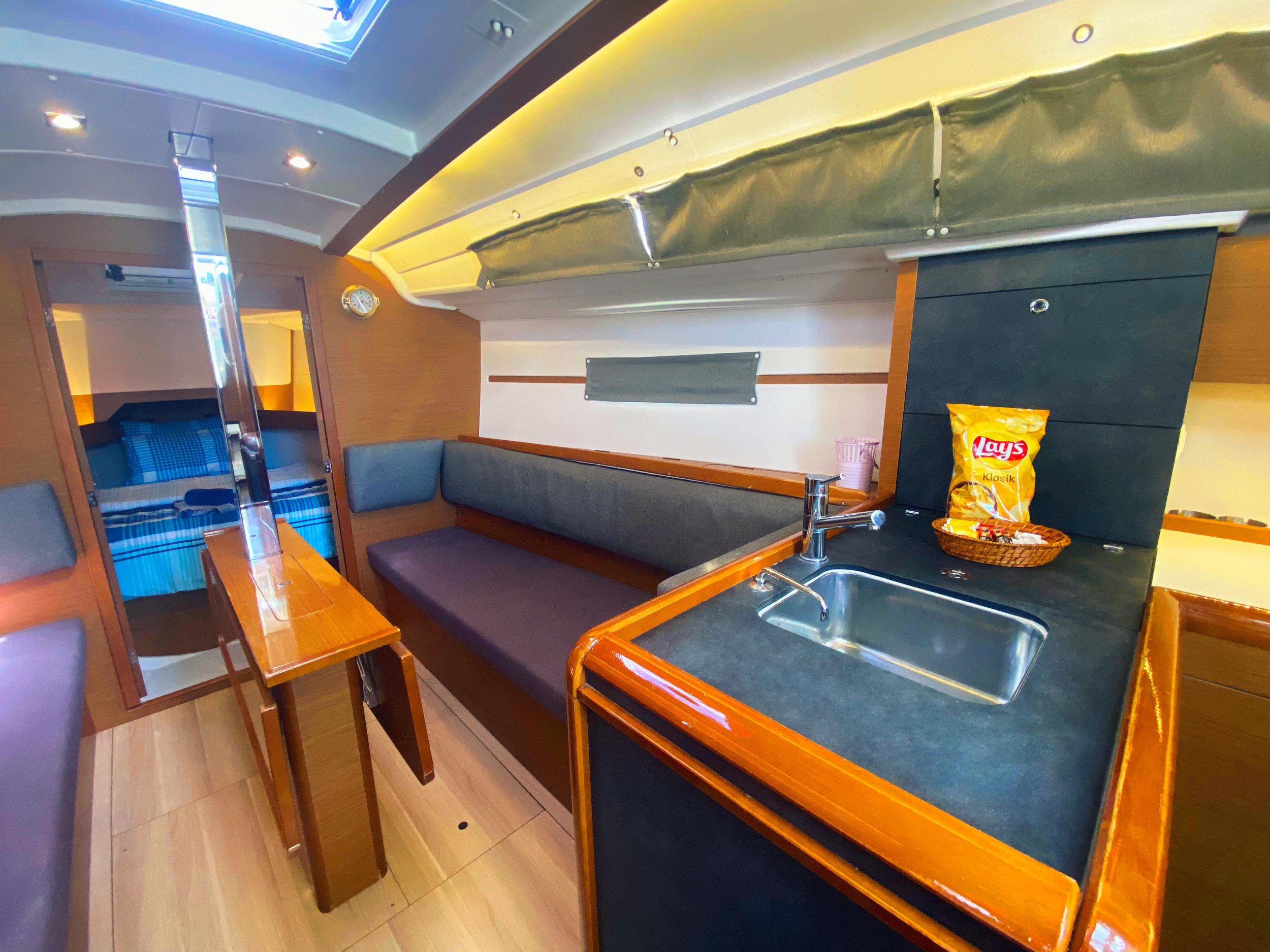 Photo #9 - Sun Odyssey 349 (Anahera) in Fethiye - 24589