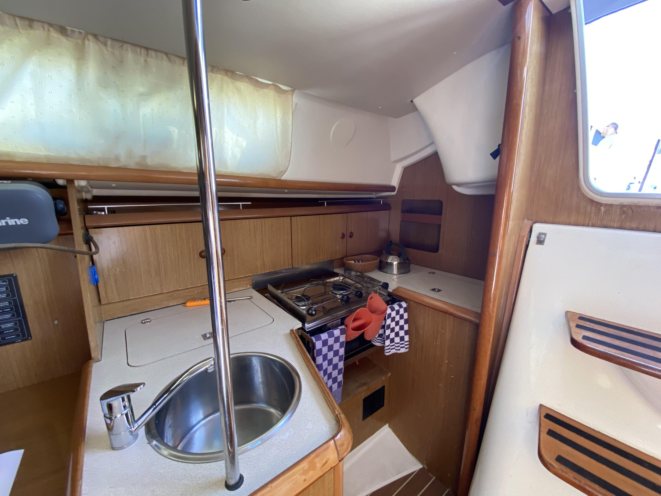 Photo #3 - Sun Odyssey 32 i (Elif) in Fethiye - 10879