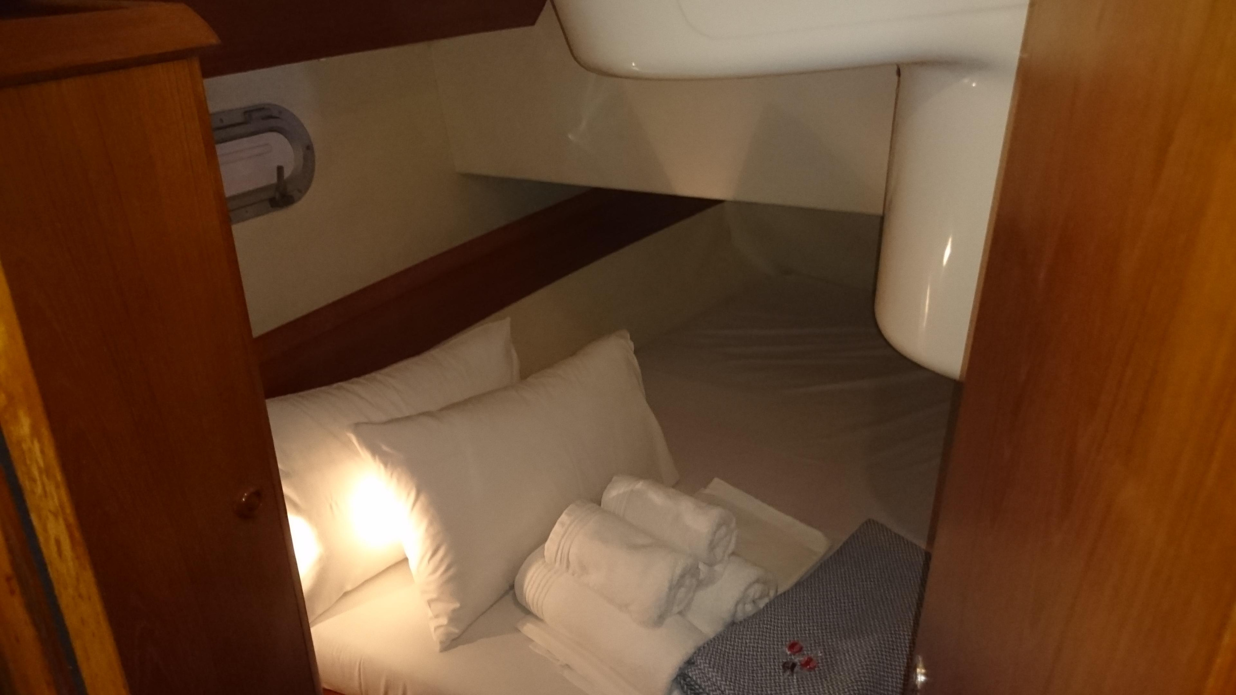Photo #11 - Sun Odyssey 36.2 (Pythagoras (electric head, wind )) en Piraeus - 6229