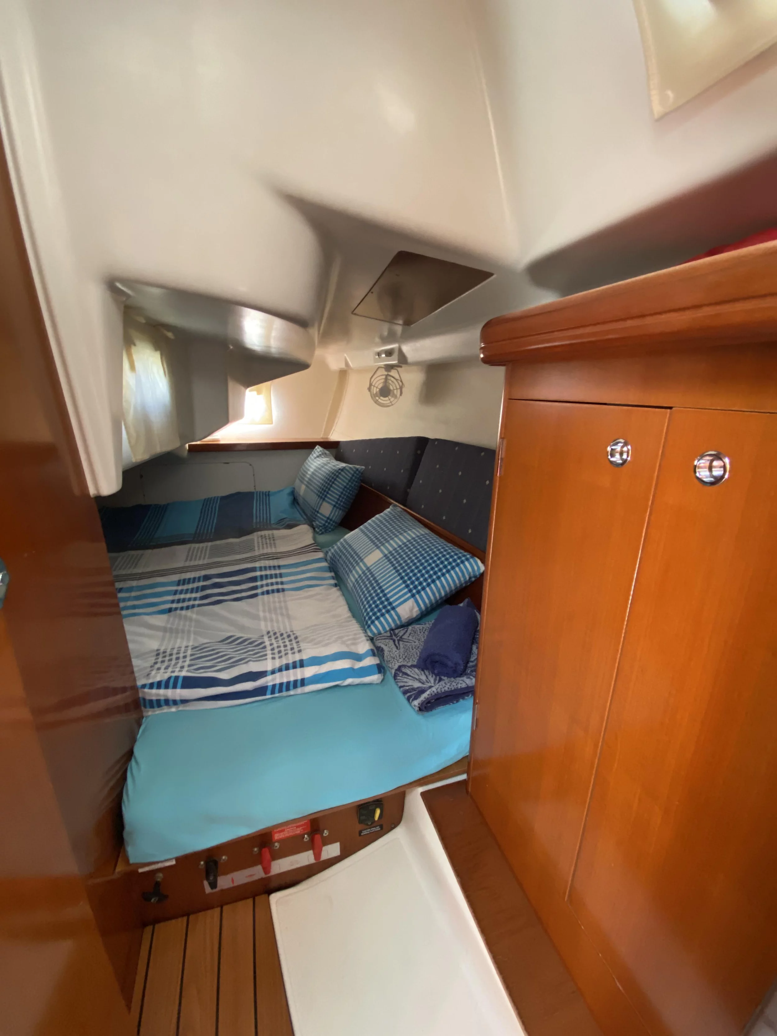 Oceanis 323 (Zippy)  - 11