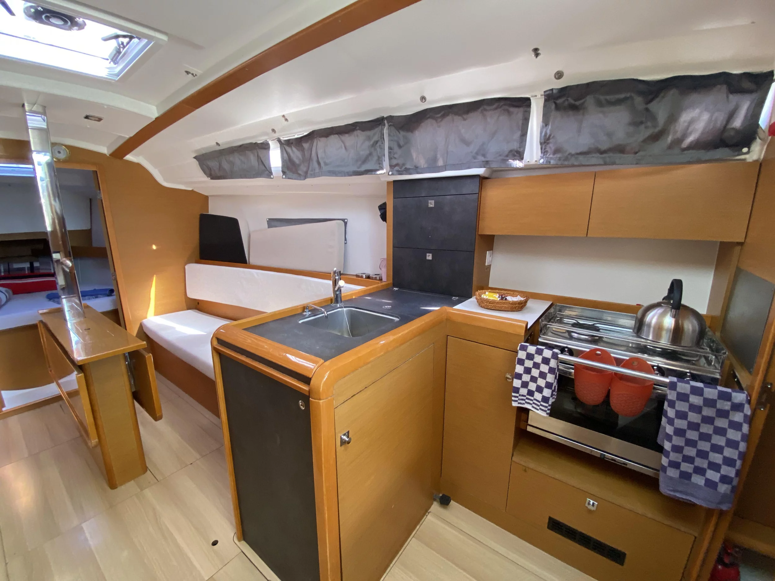 Sun Odyssey 349 (Blue Dreams)  - 10