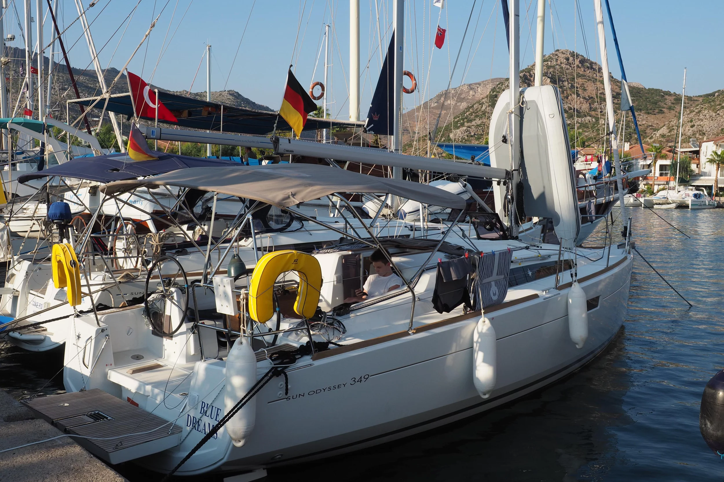 Sun Odyssey 349 (Blue Dreams)  - 16