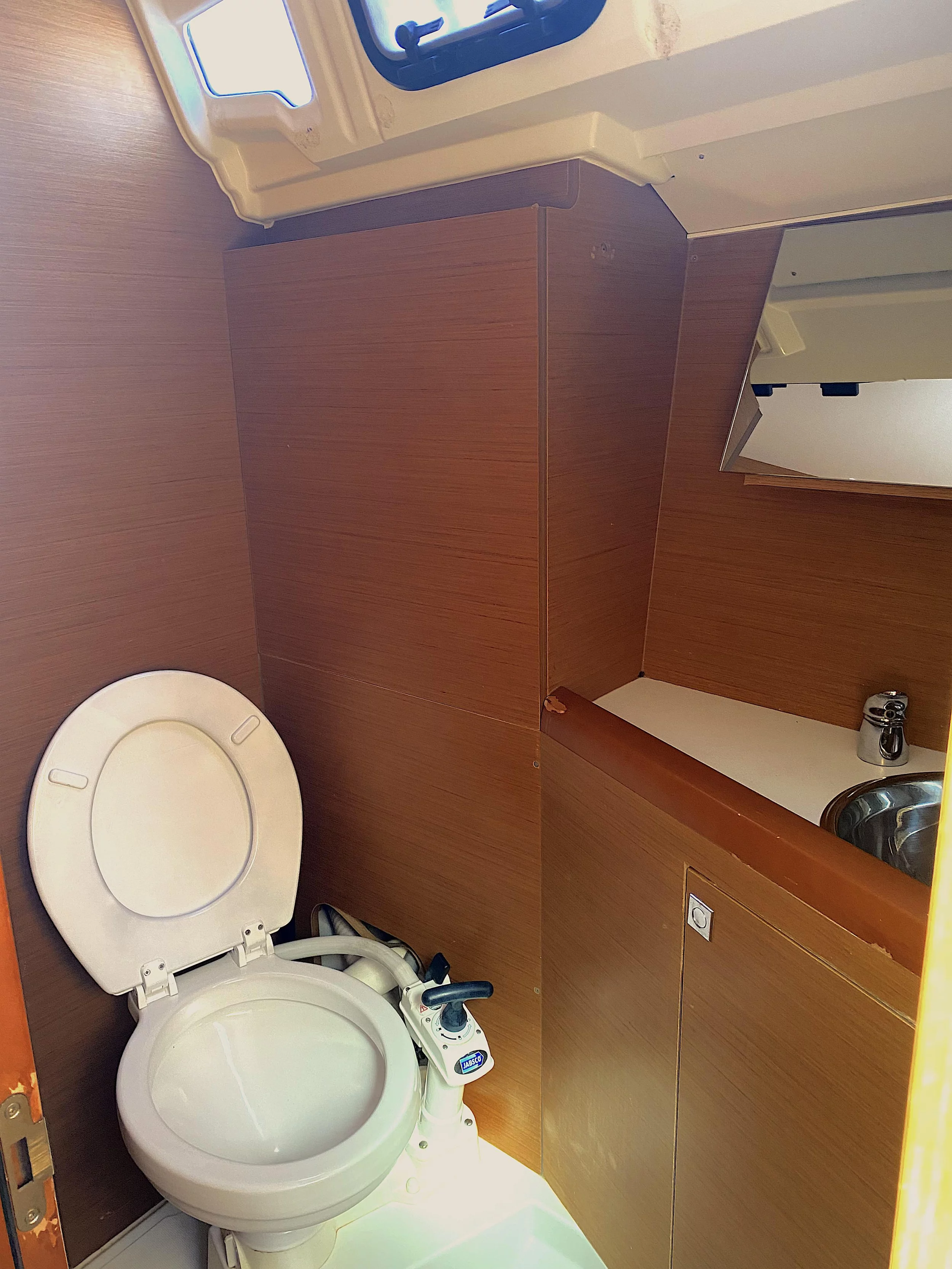 Sun Odyssey 349 (Anahera)  - 12