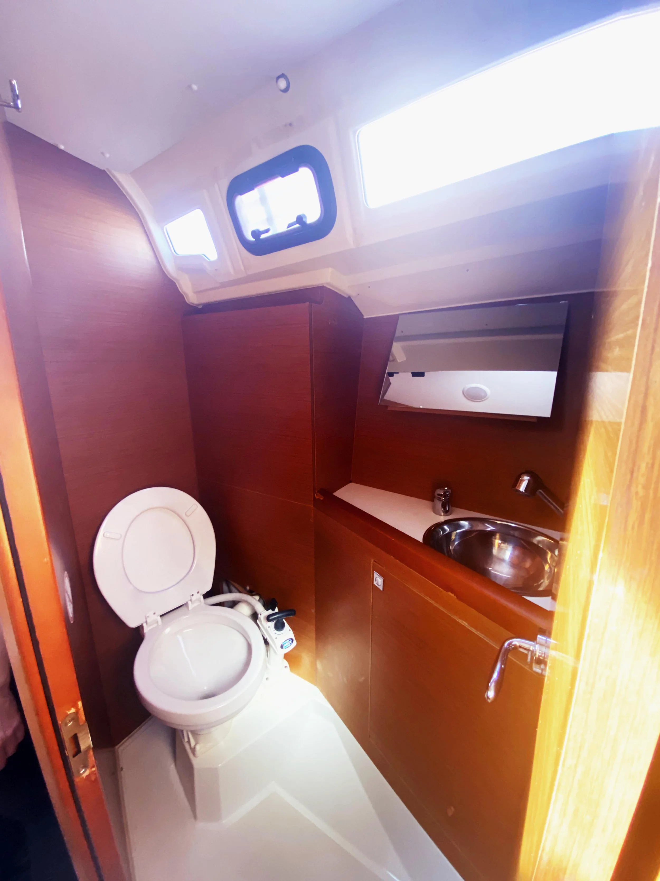Sun Odyssey 349 (Anahera)  - 11