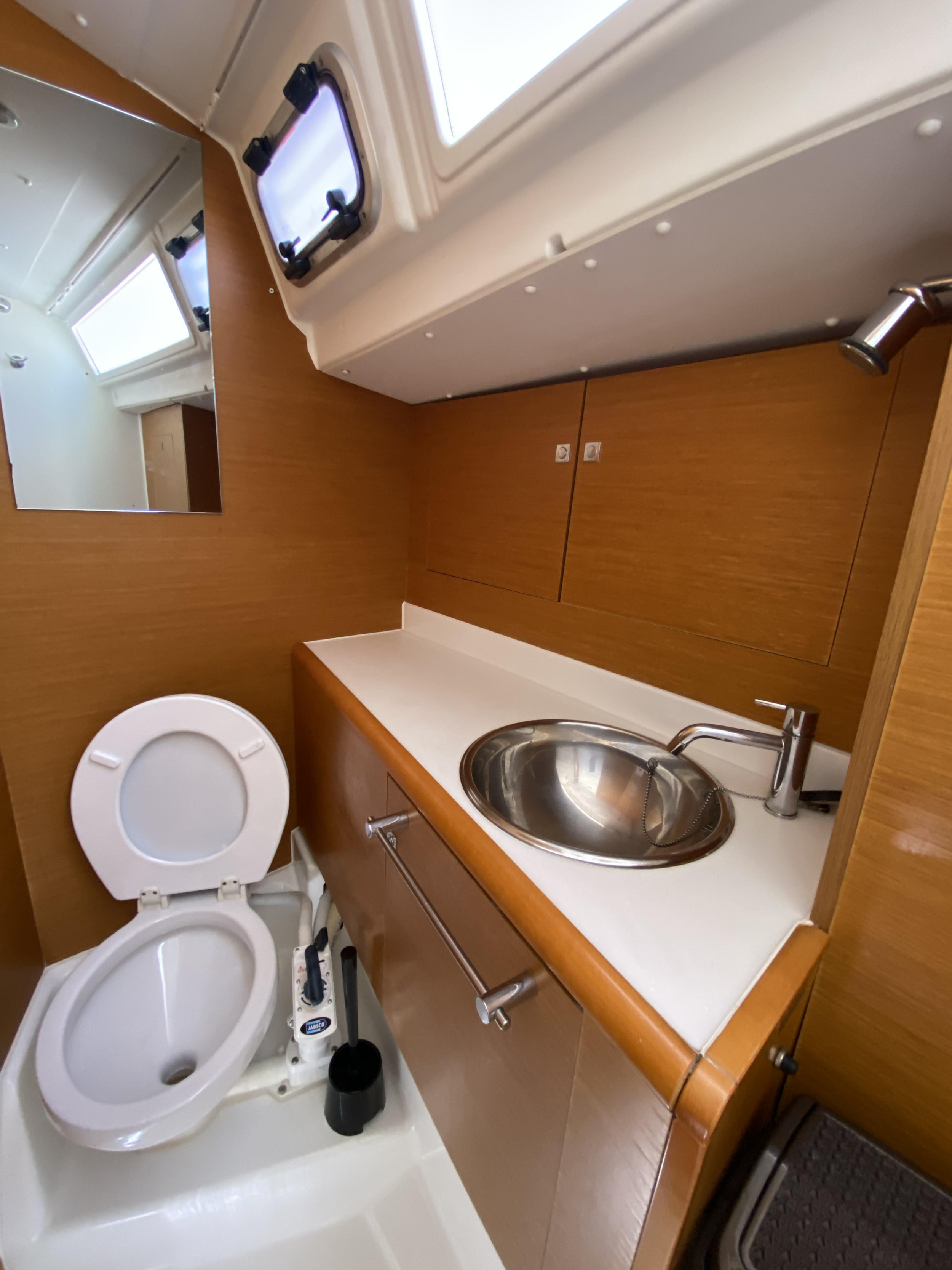 Photo #4 - Sun Odyssey 419 (Malea) in Fethiye - 17302