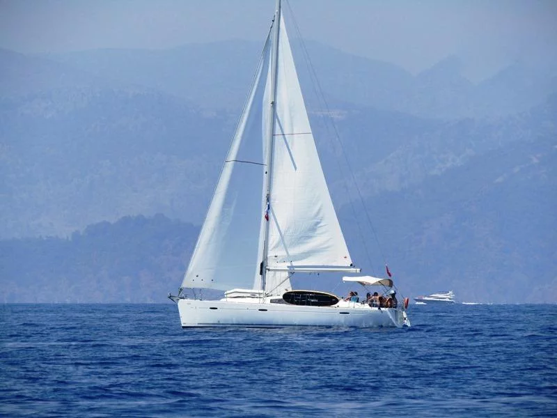 Oceanis 43 (Bliss) Main image - 0