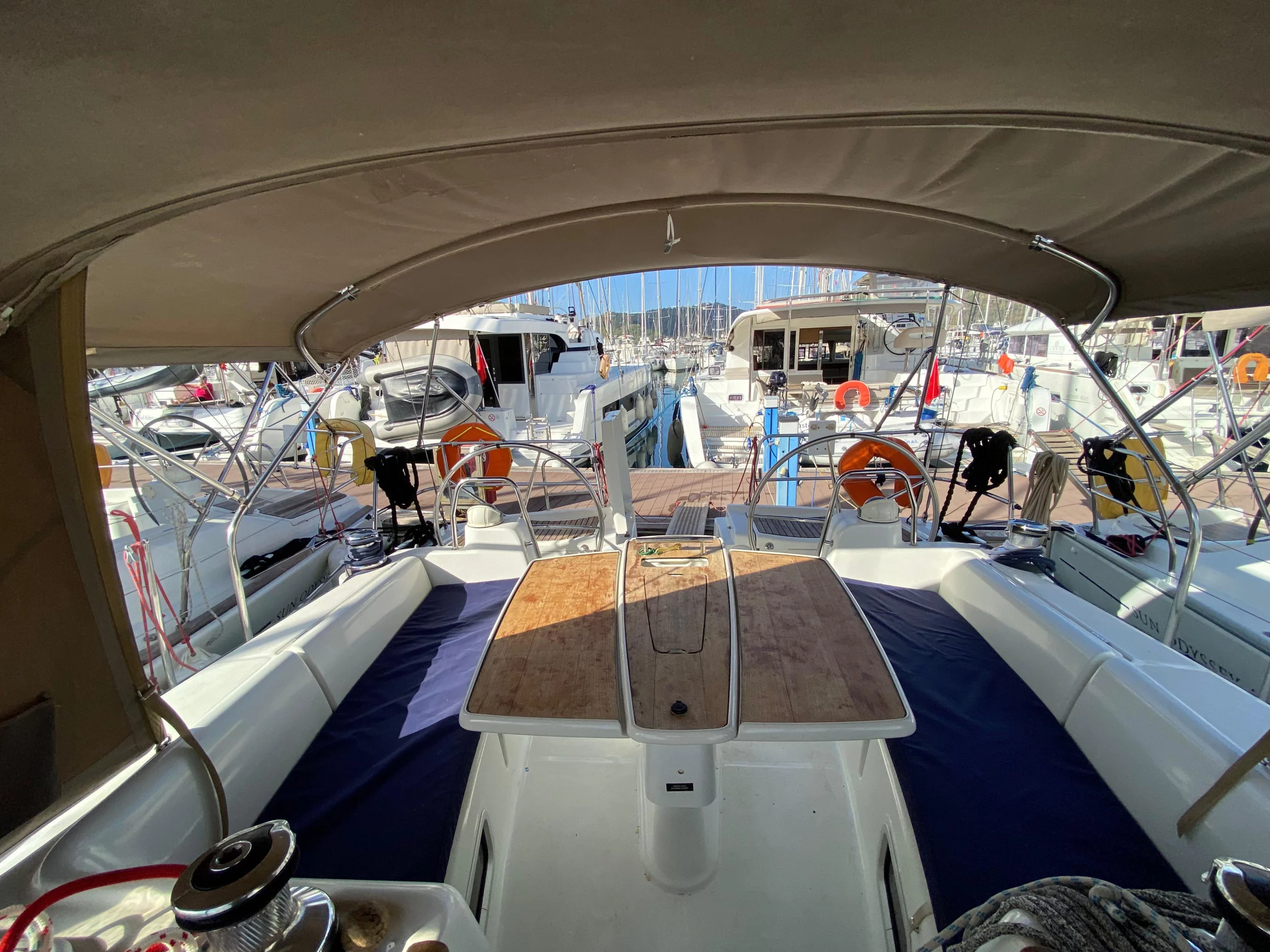 Oceanis 43 (Bliss)  - 8
