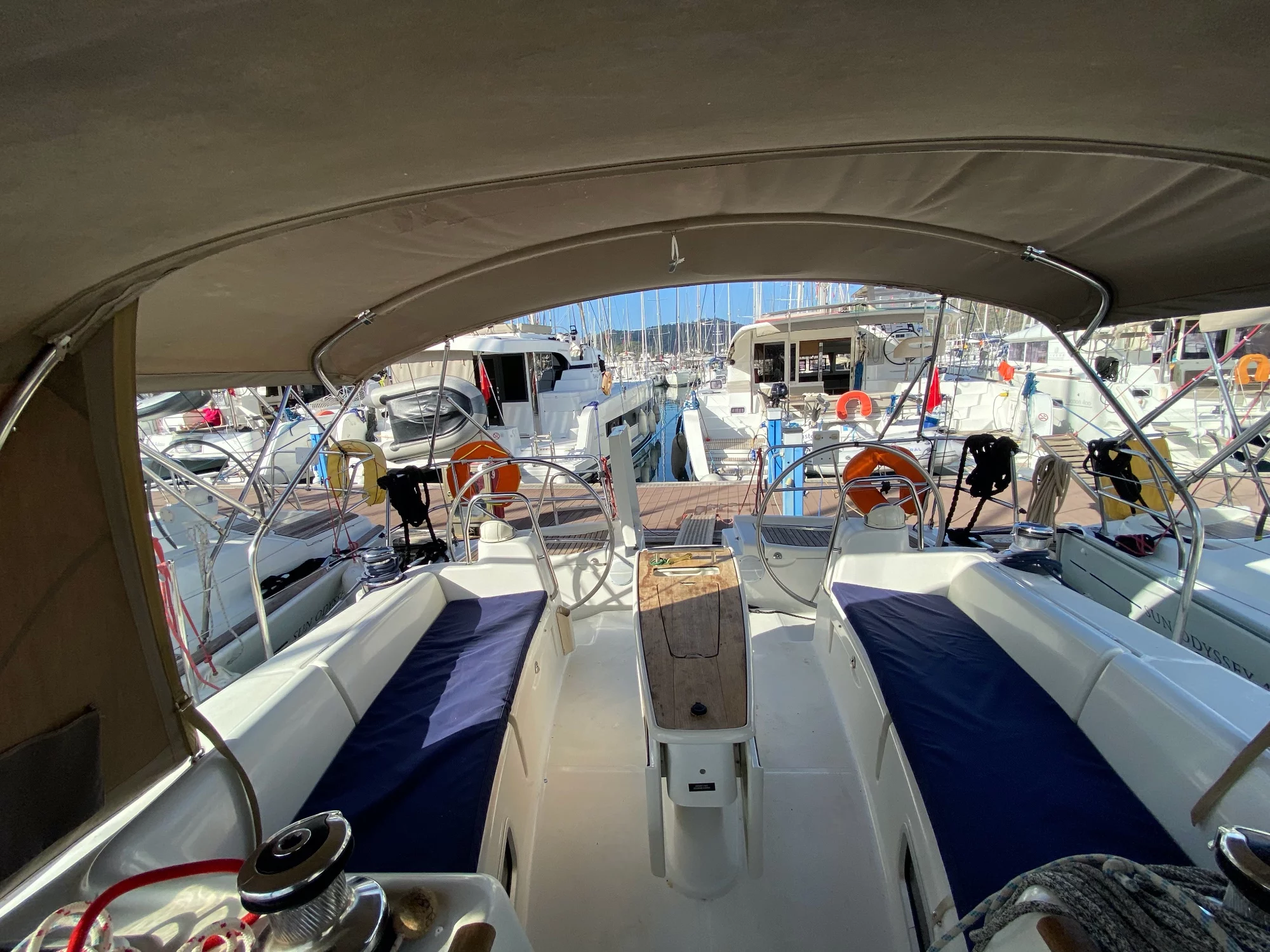 Oceanis 43 (Bliss)  - 1