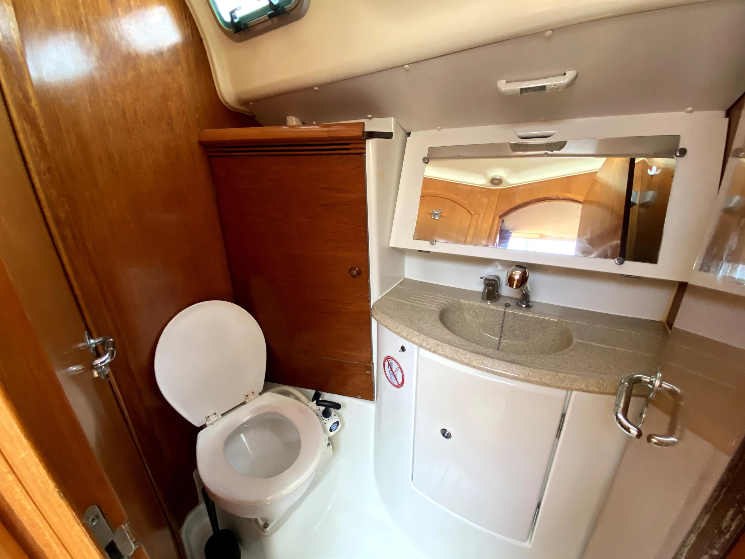 Sun Odyssey 45 (Safina)  - 11