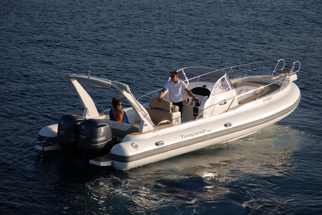 Photo #7 - Tempest 900 (Sardus) in La Maddalena - 8743