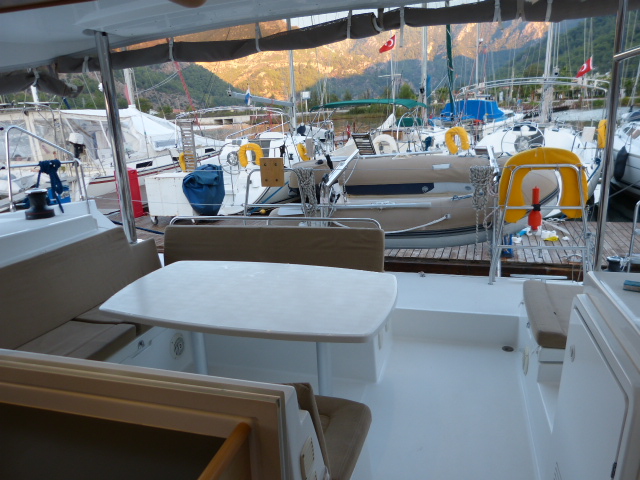 Photo #12 - Lagoon 400 (Winnie) en Fethiye - 20014