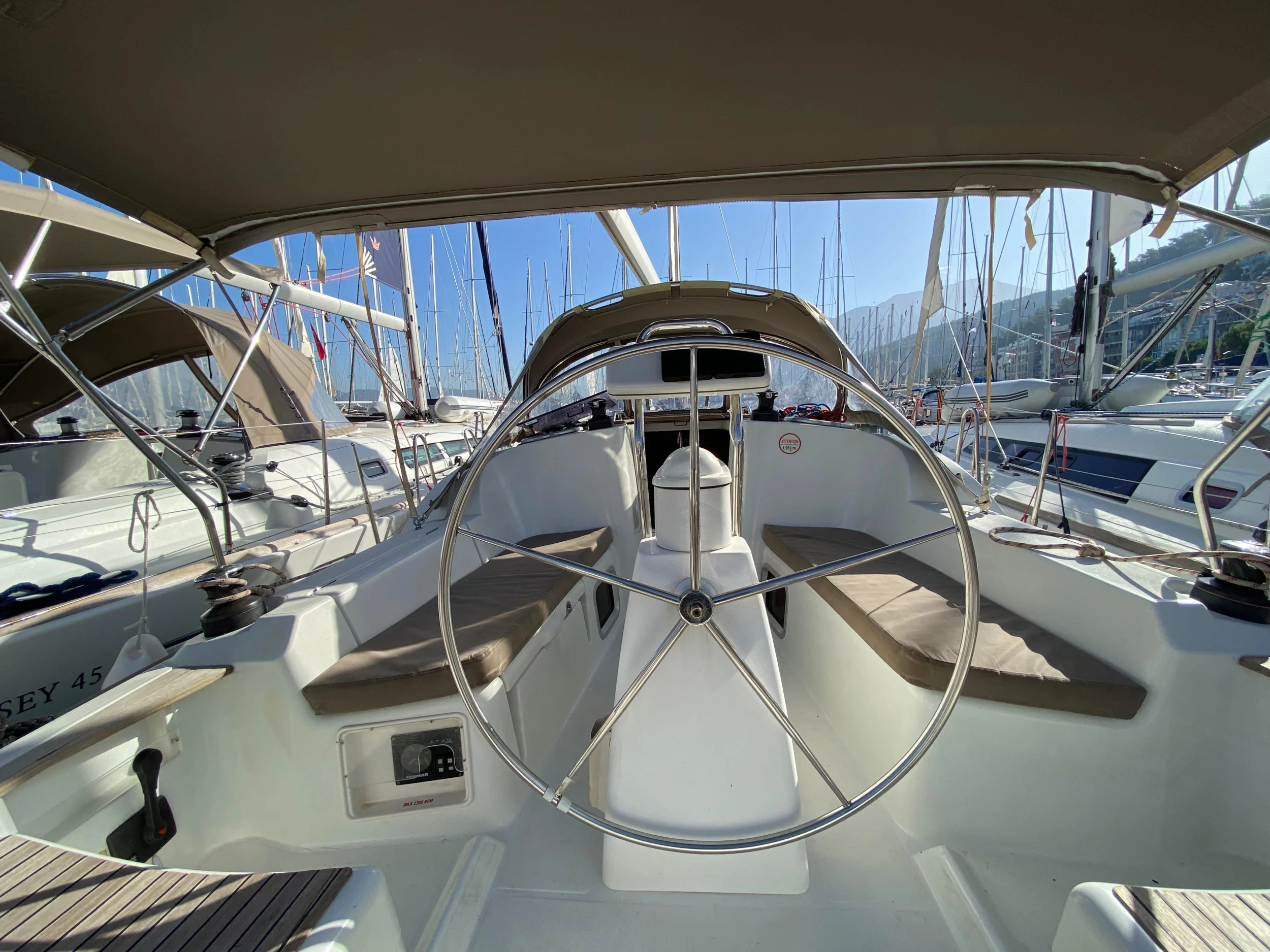 Sun Odyssey 36i (Scooby-Doo)  - 3