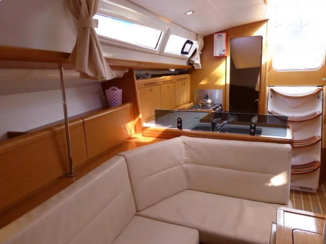Sun Odyssey 36i (Scooby-Doo)  - 5