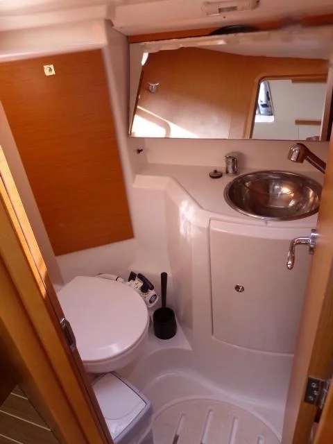Sun Odyssey 36i (Scooby-Doo)  - 10